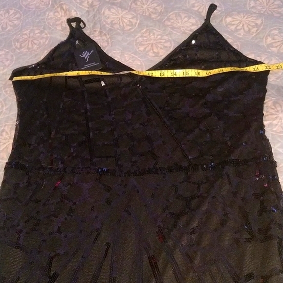 Classy Sequin Formal Dress - Picture 3 of 8